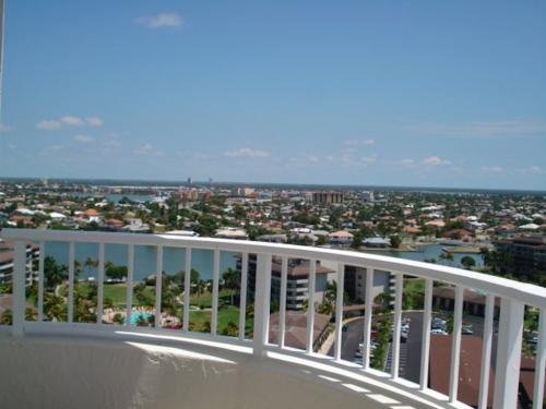 Beachfront Rentals - South Seas Towers - Marco Island Florida