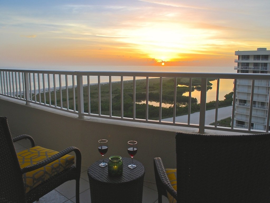 Beachfront Rentals - South Seas Towers - Marco Island Florida